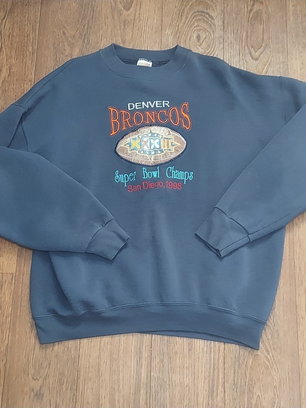 VTG Denver Broncos 1998 Super Bowl NFL Champs Sweatshirt XL Blue Embroidered